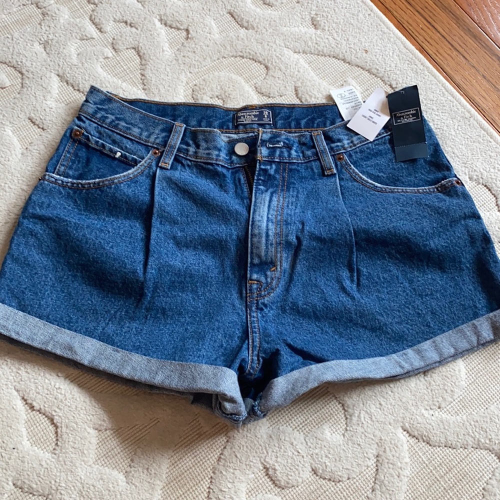 Abercrombie and Fitch jean shorts New w/o tags